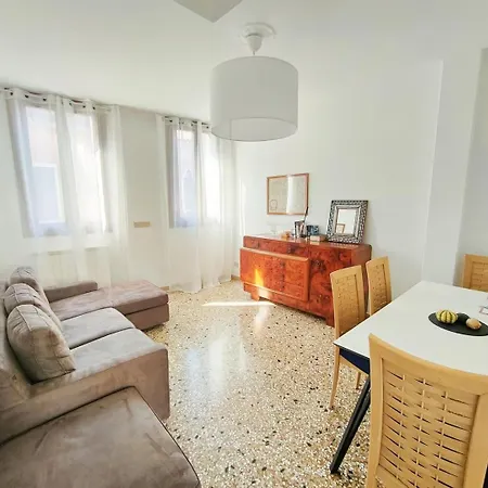 Dimora 5318 Apartman *