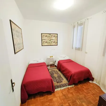 Dimora 5318 Apartman *